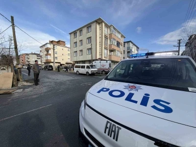 60 yaşındaki kadın evinde &ouml;l&uuml; bulundu
