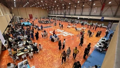 740 takım, 800 bin TL &ouml;d&uuml;l: Teknoloji ş&ouml;leninin heyecanı başladı
