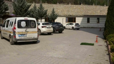 8&rsquo;inci kattaki balkondan d&uuml;şen gen&ccedil; hayatını kaybetti
