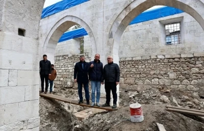 833 yıllık tarihi caminin restorasyonu titizlikle devam ediyor
