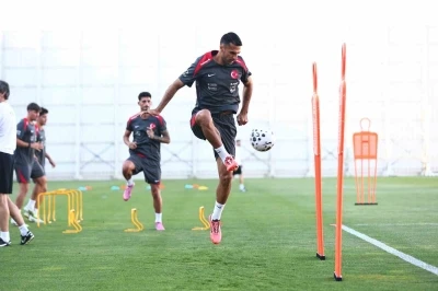 A Milli Futbol Takımı, İspanya maçı hazırlıklarına başladı
