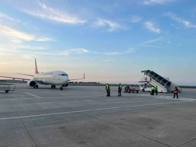 A Milli Kadın Futbol Takımı&rsquo;na, Sinop&rsquo;ta coşkulu karşılama
