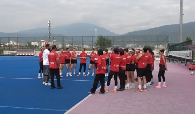A Milli Kadın Hokey Takımı&rsquo;nda hedef Avrupa şampiyonluğu
