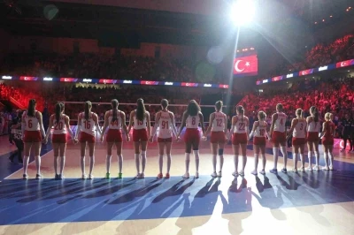 A Milli Kadın Voleybol Takımı, Bel&ccedil;ika&rsquo;yı 3-0 mağlup etti
