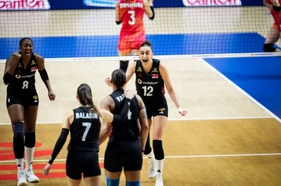 A Milli Kadın Voleybol Takımı, &uuml;st &uuml;ste 8. kez Milletler Ligi finallerinde
