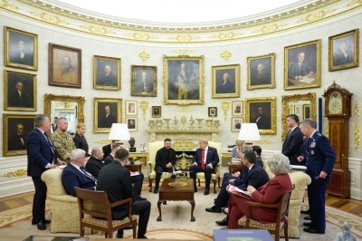 ABD Başkanı Trump, Beyaz Saray&rsquo;da Zelenskiy ile g&ouml;r&uuml;şt&uuml;
