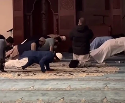 ABD&rsquo;de yaşayan Trabzonlu imam teravih sonrası cemaate 61 şınav &ccedil;ektiriyor

