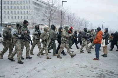 ABD h&uuml;k&uuml;metinden Minneapolis&rsquo;e ek g&uuml;venlik g&uuml;c&uuml;
