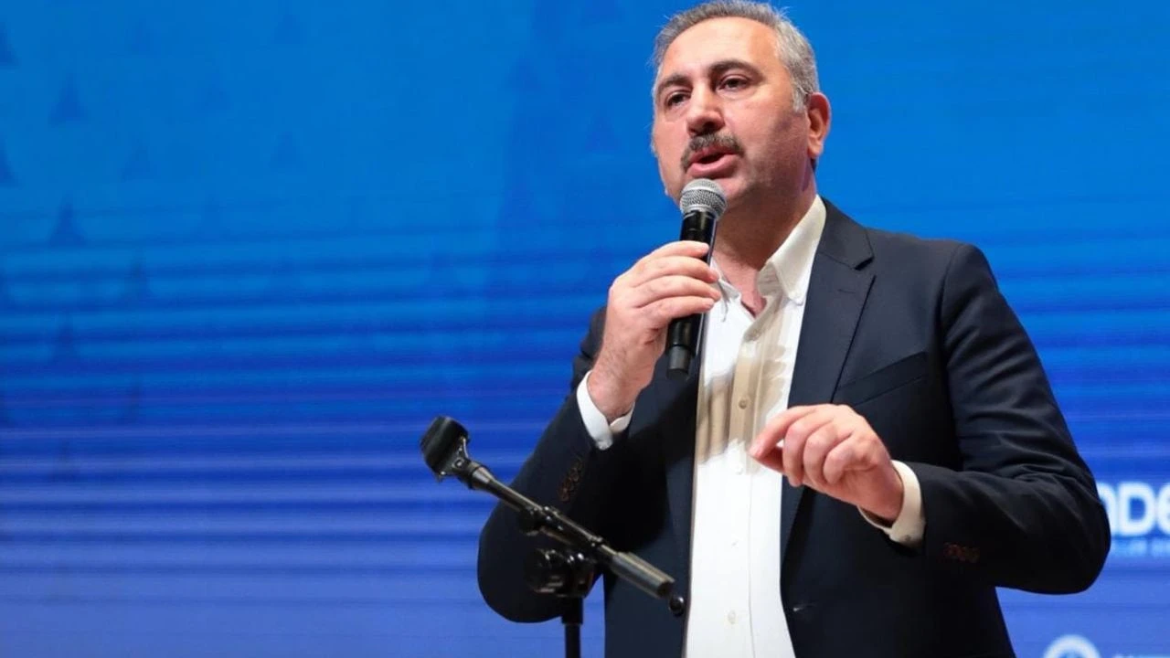 Abdülhamit Gül’den Fitne Odaklarına Uyarı: “Terörsüz Türkiye Hedefimiz Kararlılıkla Sürecek”