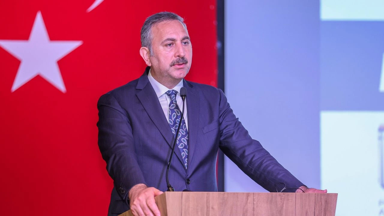 Abdulhamit Gül’den İsrail’e tepki! 