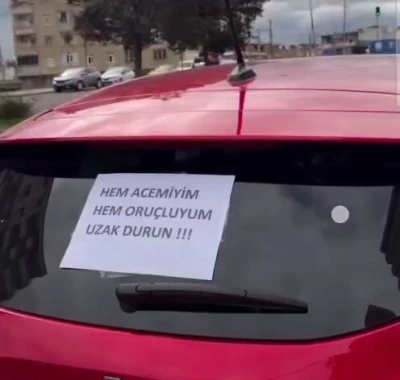 Acemi s&uuml;r&uuml;c&uuml;den trafikte &rsquo;ilgin&ccedil;&rsquo; &ouml;nlem
