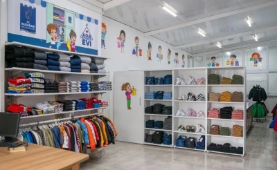 Ada Kıyafet Evi Kuşadası&rsquo;nda dayanışmanın &ouml;rneği oluyor
