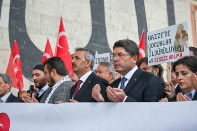 Adalet Bakanı Tunç: &quot;65 binden fazla Filistinli şehit edildi&quot;
