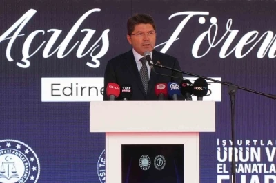 Adalet Bakanı Tunç: &quot;Selimiye’nin gölgesinden İsrail’i lanetliyorum&quot;
