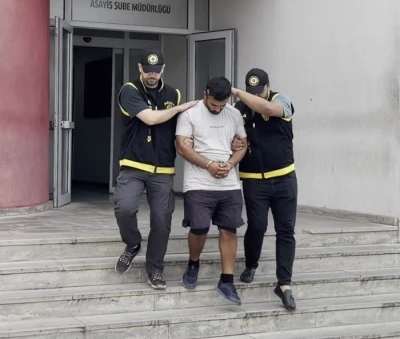 Adana&rsquo;da 22 firari h&uuml;k&uuml;ml&uuml;ye operasyon
