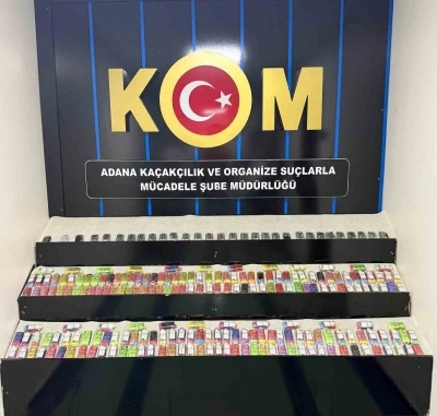 Adana’da 3 milyon TL değerinde kaçakçılık operasyonu: Telefonlar, sigaralar ele geçirildi
