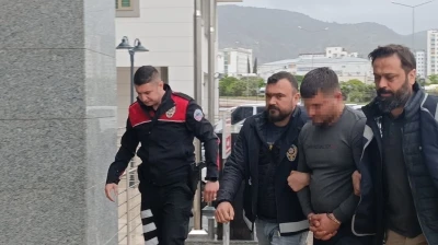 Adana&rsquo;da cinayet zanlısı adliyeye sevk edildi
