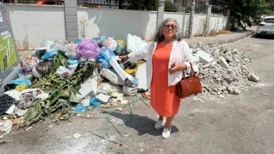 Adana’da çöp ve molozlar dağ gibi birikti, vatandaşlar tepkisini dile getirdi
