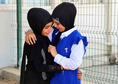 Adana’da kampta kalan 160 Suriyeli daha 4 otobüs ve 2 tırla ülkelerine geri döndü
