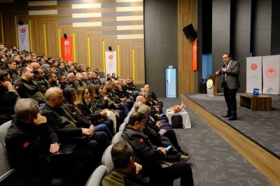 Adana&rsquo;da orman teşkilatına y&ouml;nelik etkili iletişim ve liderlik eğitimi d&uuml;zenlendi
