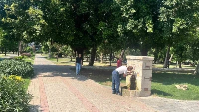 Adana&rsquo;da termometreler 33 dereceyi g&ouml;sterdi
