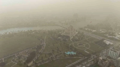 Adana&rsquo;da toz taşınımı havadan g&ouml;r&uuml;nt&uuml;lendi
