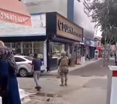 Adana’da uyuşturucu bağımlısının aile bireylerini rehin aldığı iddiası
