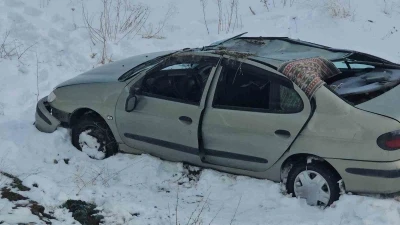 Adilcevaz&rsquo;da otomobil takla attı: 5 yaralı
