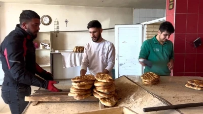 Adilcevaz&rsquo;da &uuml;&ccedil; fırın Ramazan pidesini eski fiyattan satacak
