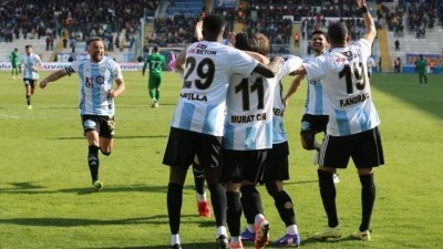 Adım adım S&uuml;per Lig'e geliyorlar! &Uuml;st &uuml;ste 10 ma&ccedil; kazanarak kul&uuml;p rekorunu kırdılar