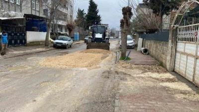 Adıyaman&rsquo;da bozulan yollara m&uuml;dahale