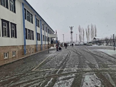 Adıyaman&rsquo;da iki il&ccedil;ede daha okullar tatil edildi
