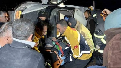 Adıyaman&rsquo;da minib&uuml;s takla atarak devrildi: 4 yaralı