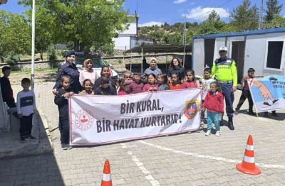 Adıyaman&rsquo;da &ouml;ğrencilere trafik eğitimi verildi