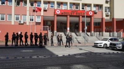 Adliye &ouml;n&uuml;nde cinayetle biten husumetin duruşması g&ouml;r&uuml;ld&uuml;
