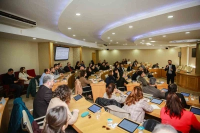 AD&Uuml;&rsquo;de hizmet i&ccedil;i eğitim programları d&uuml;zenlendi
