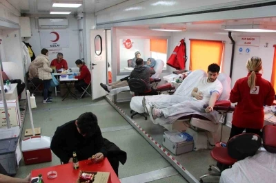 AD&Uuml;&rsquo;de kan  bağışı etkinliği d&uuml;zenlendi
