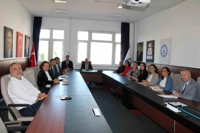 ADÜ’de meslek yüksekokulları ele alındı
