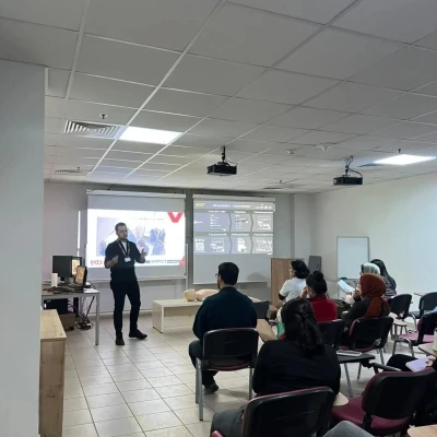 AD&Uuml;&rsquo;de sağlık &ccedil;alışanlarına temel yaşam desteği eğitimi
