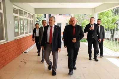 AD&Uuml; Rekt&ouml;r&uuml; Kent, BAP ve AD&Uuml;ZEM&rsquo;in yeni yerlerinde incelemelerde bulundu
