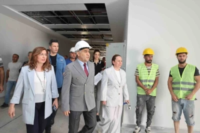 AD&Uuml; Rekt&ouml;r&uuml; Kent, devam eden &ccedil;alışmaları inceledi
