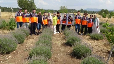 AFAD gönüllüleri lavanta bahçesinden çevreye duyarlılık mesajı verdi
