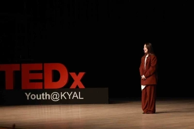 Afra&rsquo;nın milyonlarca dinlenen şarkısının hikayesi şaşırttı

