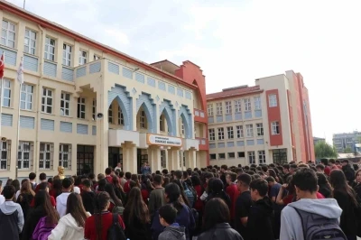 Afyonkarahisar’da 142 bin 576 öğrenci ders başı yaptı
