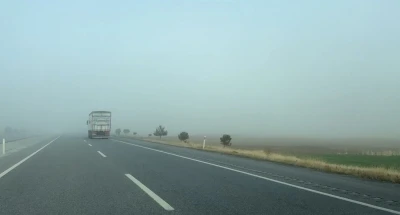 Afyonkarahisar&rsquo;da sisli hava etkili oldu
