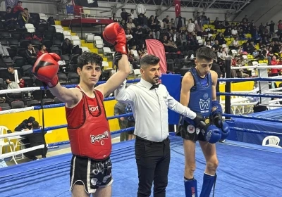 Afyonkarahisarlı muay thai sporcularından b&uuml;y&uuml;k başarı
