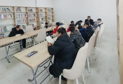 Ağa&ccedil;&ouml;ren&rsquo;de &ouml;ğrenciler k&uuml;t&uuml;phane ile buluştu
