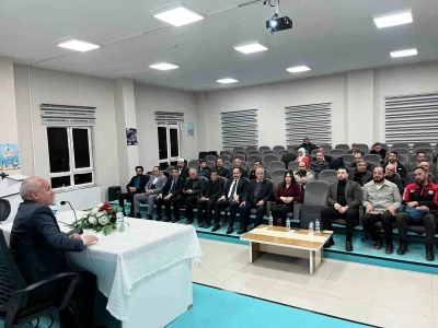 Ağrı&rsquo;da derneklere y&ouml;nelik proje bilgilendirme eğitimi d&uuml;zenlendi
