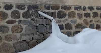 Ağrı&rsquo;da dondurucu soğuklar etkisini s&uuml;rd&uuml;r&uuml;yor
