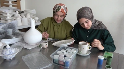 Ağrı&rsquo;da halk eğitim kurslarında kadınlar sayıca erkekleri ge&ccedil;ti
